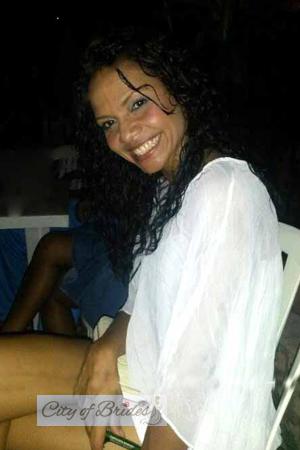 151848 - Luz Mary Age: 45 - Colombia