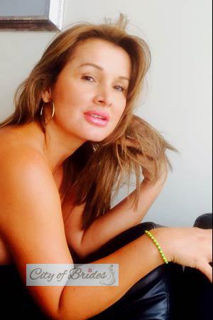 152051 - Nelsy Age: 55 - Colombia