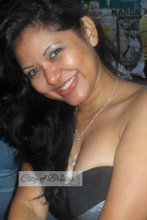 153273 - Iris Age: 42 - Peru