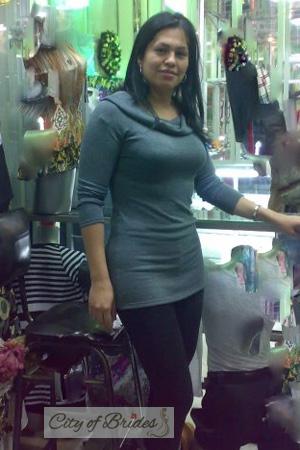 157703 - Andrea Age: 50 - Colombia