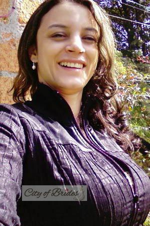 157821 - Monica Aydee Age: 43 - Colombia
