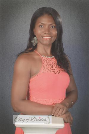 158180 - Leides Age: 48 - Colombia