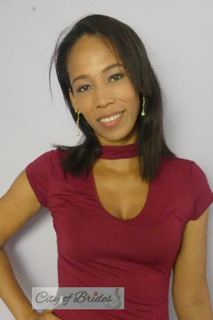 158653 - Yenny Age: 45 - Colombia