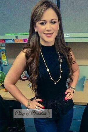 159585 - Piedad Age: 43 - Colombia