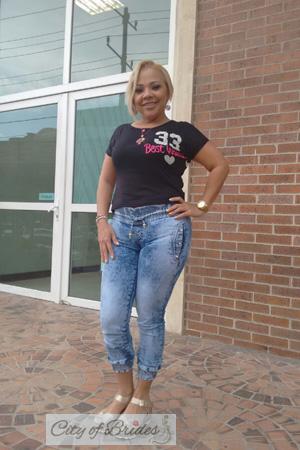 160030 - Yetris Age: 45 - Colombia