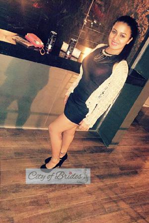 164554 - Mariam Age: 30 - Costa Rica