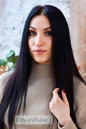 165784 - Elena Age: 33 - Russia