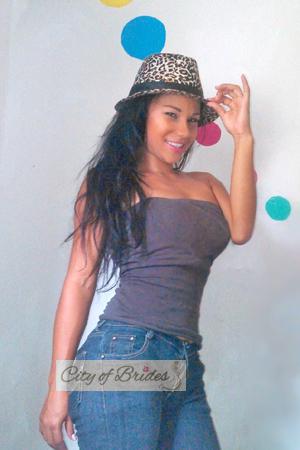 168091 - Raquel Age: 28 - Venezuela