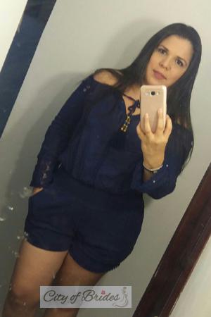 168696 - Yurein Age: 38 - Colombia
