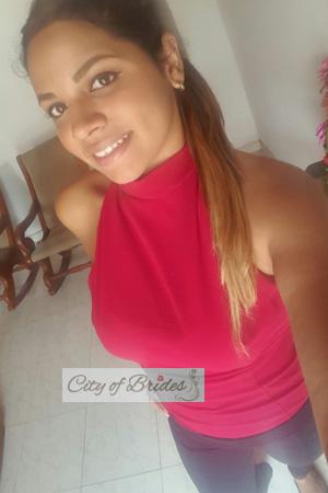 169001 - Gheraldine Age: 30 - Colombia