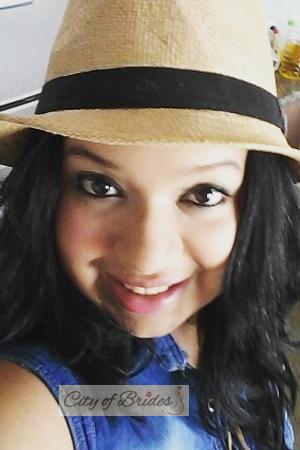 170146 - Yorelis Age: 32 - Colombia