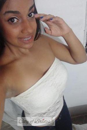 171562 - Melissa Age: 29 - Colombia