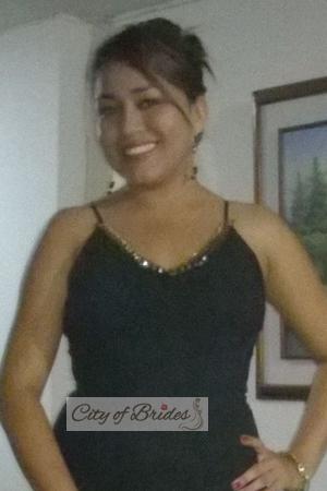 172113 - Liseth Age: 35 - Colombia