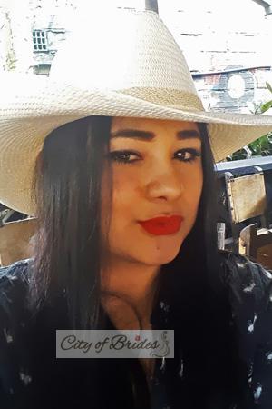 172820 - Sandra Age: 34 - Colombia