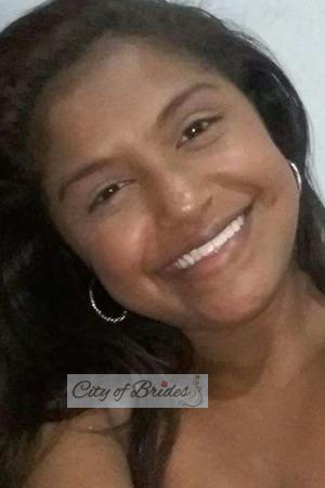 173358 - Yerlis Age: 34 - Colombia