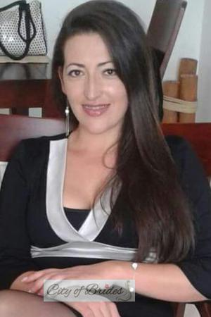 173363 - Yasmin Age: 44 - Colombia