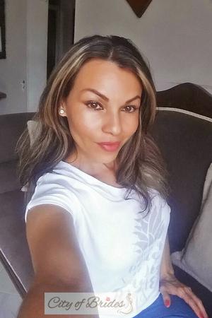 174140 - Sandra Age: 52 - Colombia