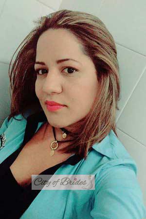 175488 - Noemy Age: 37 - Colombia