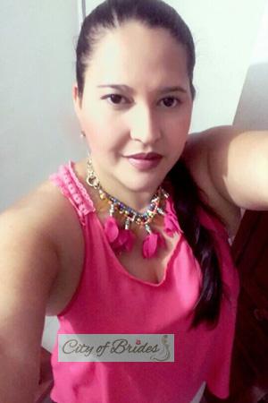 175649 - Maria Alejandra Age: 46 - Colombia