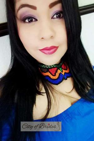 176251 - Monica Age: 33 - Colombia