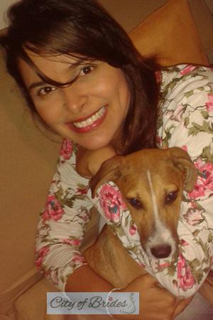 176390 - Yurliet Age: 37 - Colombia