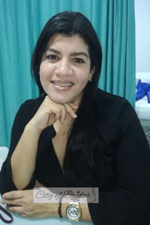 177451 - Yerlindis Age: 42 - Colombia