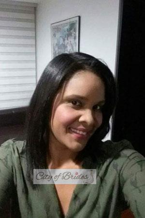 179045 - Rossani Age: 43 - Colombia