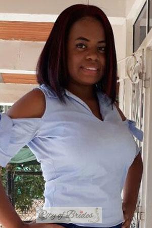 180632 - Andrea Age: 29 - Colombia