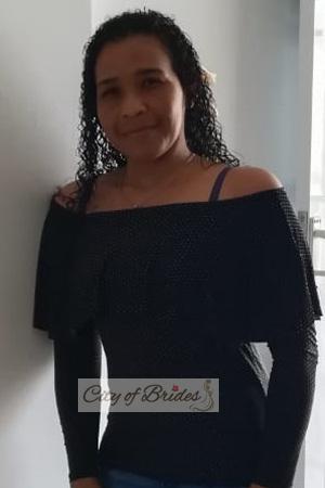 181052 - Marion Age: 46 - Colombia