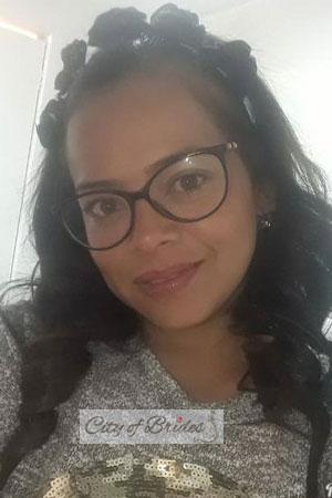 181685 - Martha Age: 42 - Colombia