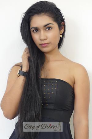 182957 - Yannine Age: 28 - Colombia