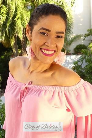 184090 - Dilsa Age: 49 - Colombia