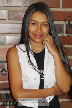 184304 - Manuela Age: 28 - Colombia