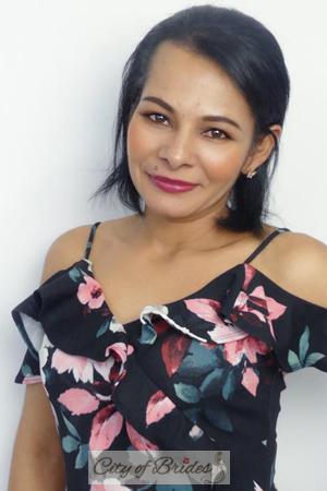 188919 - Adriana Age: 39 - Colombia