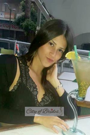 190282 - Sara Age: 26 - Venezuela