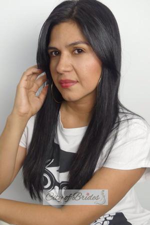 192907 - Paola Age: 40 - Colombia