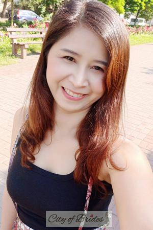 196088 - Maneeporn (Maki) Age: 45 - Thailand