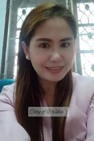 196332 - Kanyarat Age: 45 - Thailand