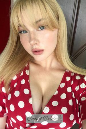 196520 - Anastasia Age: 23 - Ukraine
