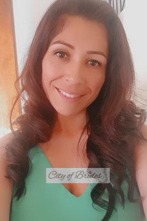 199852 - Adriana Age: 43 - Colombia