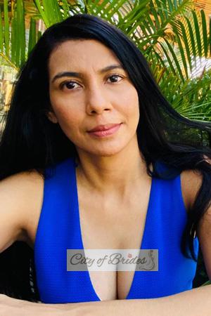 200279 - Greys Age: 46 - Colombia