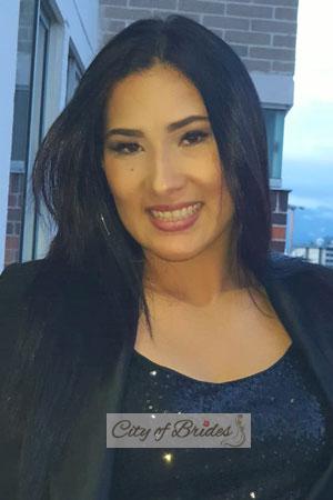 201421 - Claudia Age: 30 - Colombia