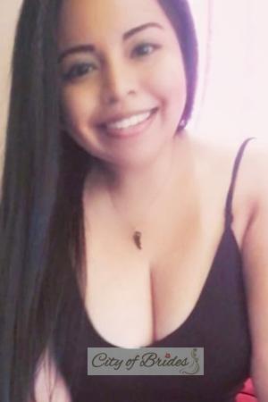 202791 - Estefany Age: 28 - Costa Rica