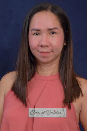 203542 - Elvie Age: 36 - Philippines
