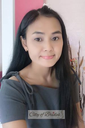 203878 - Namfon Age: 47 - Thailand