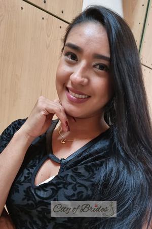 204160 - Jessica Age: 33 - Colombia