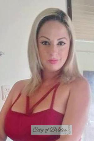 204168 - Yeniffer Age: 40 - Costa Rica
