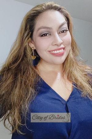 204925 - Wendy Age: 43 - Colombia