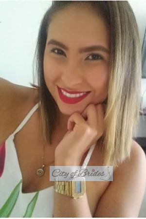 205911 - Daniela Age: 28 - Colombia