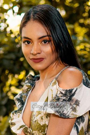 205926 - Veronica Age: 30 - Colombia